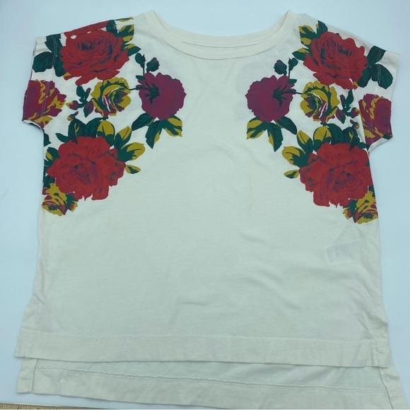 Anthropologie Tops - Anthropologie Rose Printed White Short Sleeve Tee Shirt Women's Medium High Low
